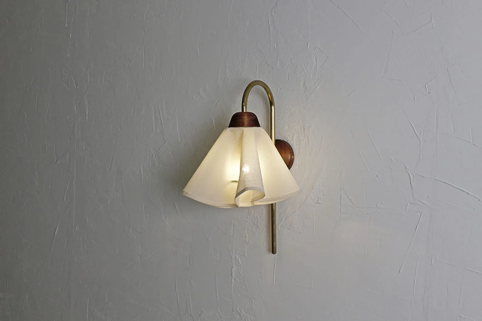 Cascade Wall Light