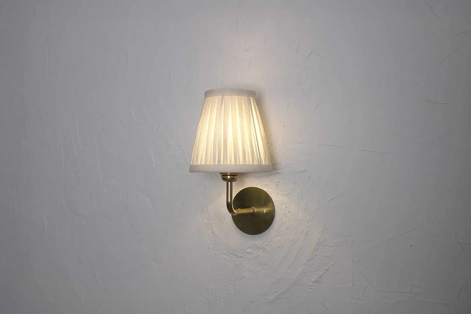 Henley Wall Light