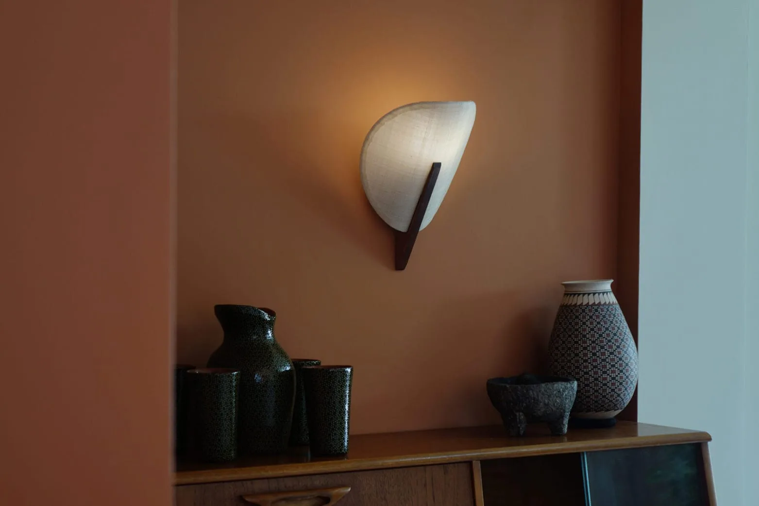 Makai Wall Light