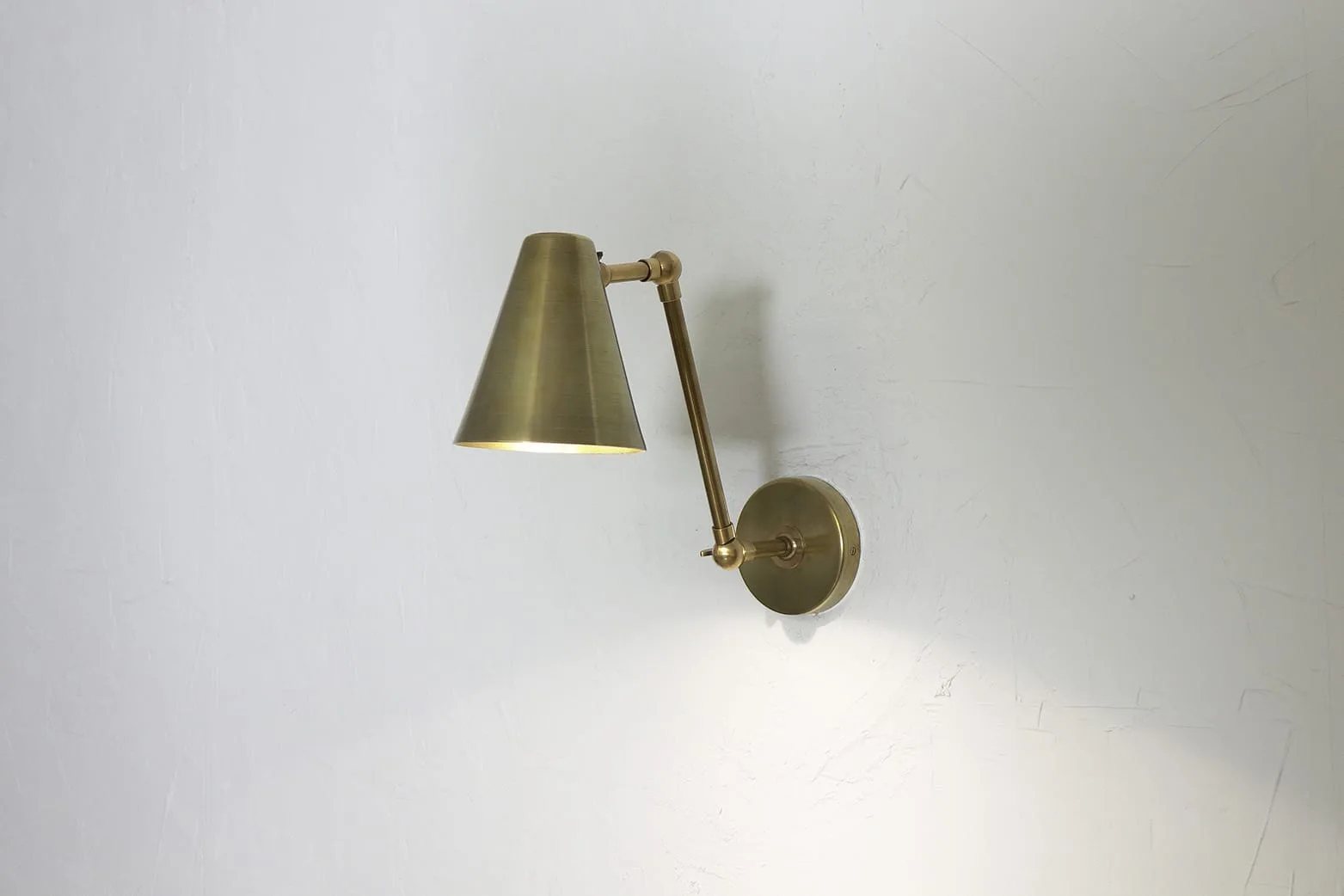 Warwick Wall Light