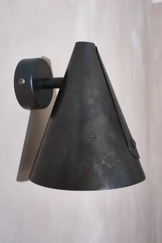 The Nanna Wall Light