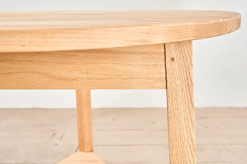 The Tavern Table